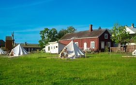 Mickels Bondgardsglamping